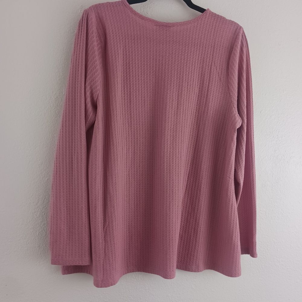 Torrid Waffle Crochet Yoke foxglove Top size 0X - Picture 2 of 6